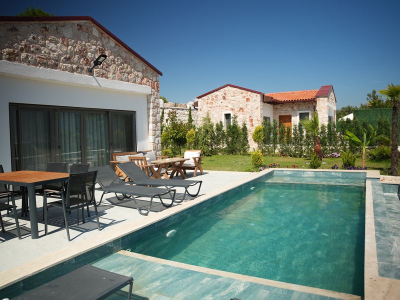 Emin Stone Village 175