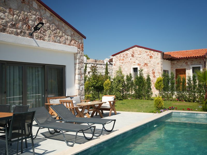 Emin Stone Village 176