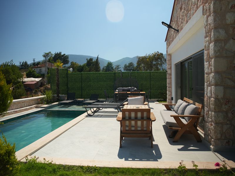 Emin Stone Village 180