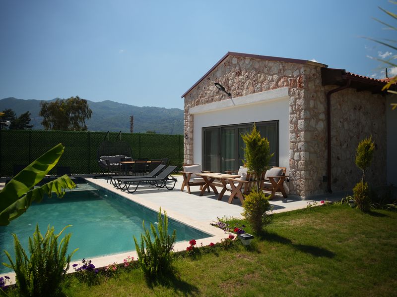 Emin Stone Village 186