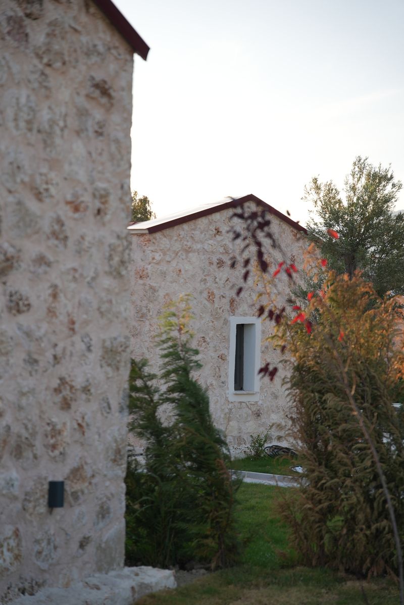 Emin Stone Village 208